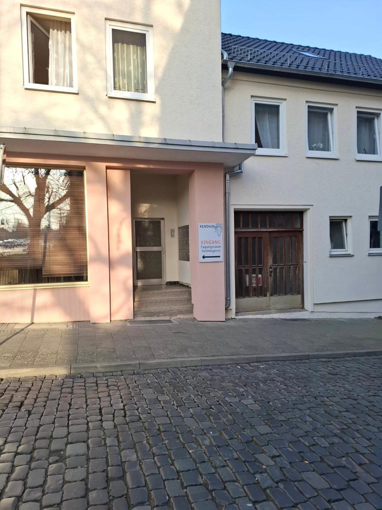 Gemuetliche Und Zentrale Stadtwohnung